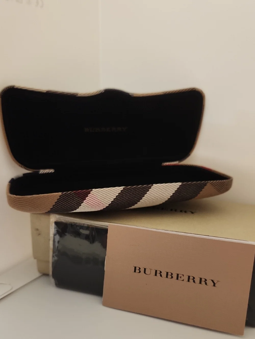 NIB Authentic Burberry case for eyeglasses. Includes microfiber cleaning cloth